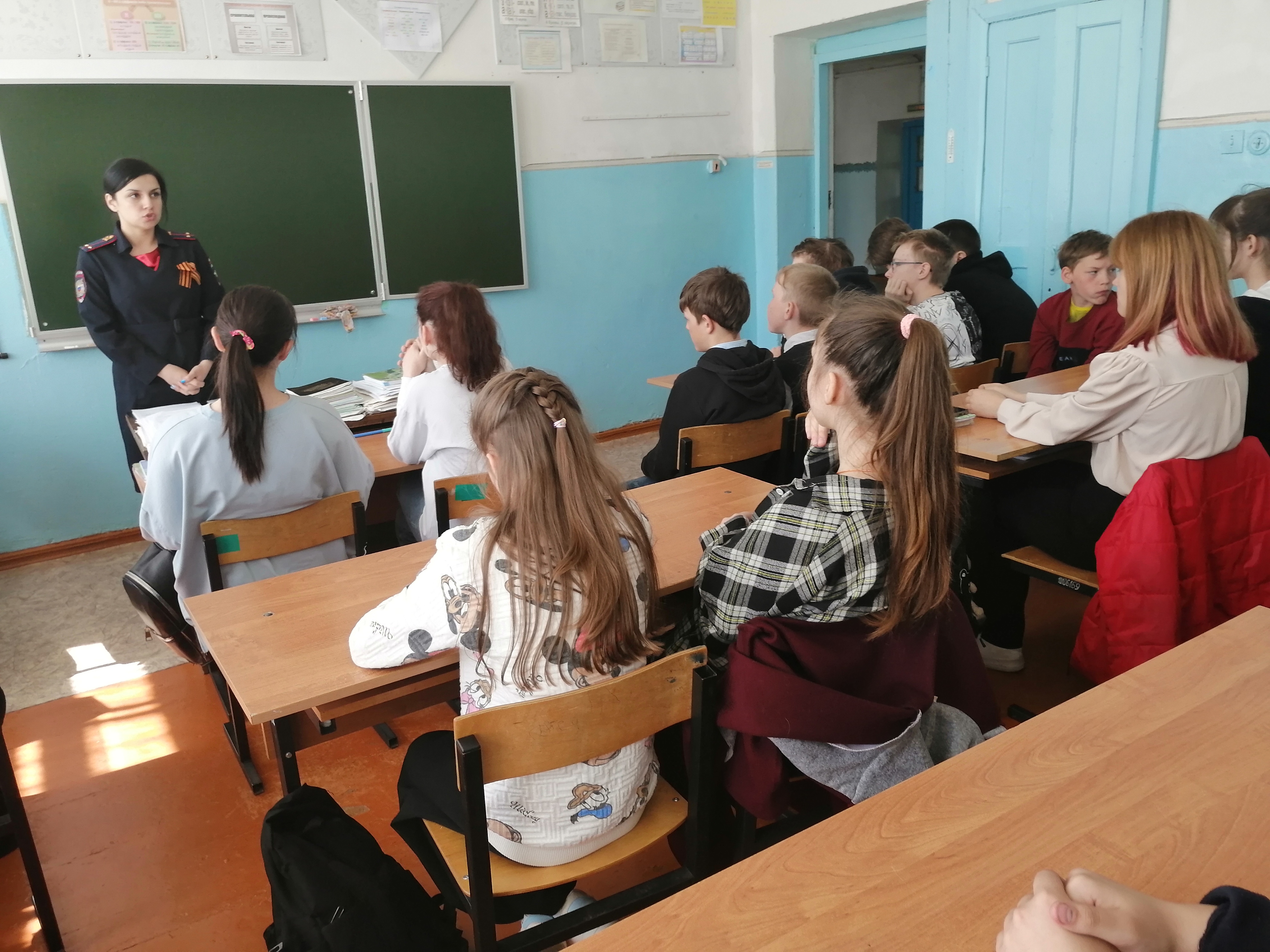 Встреча с инспектором ПДН Солуниной Д.Д. Встреча с инспектором ПДН Солуниной Д.Д.